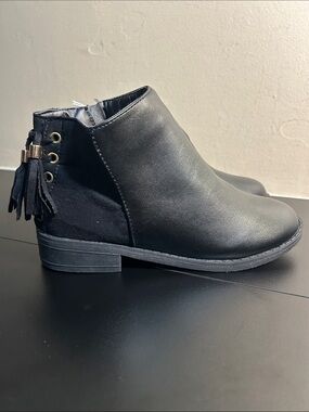 Girls Ankle Booties with Tassel Detail Big Girl Size 2